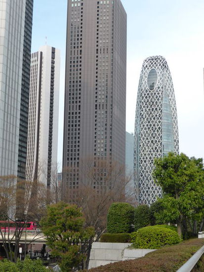 interessantes Hochhaus - ich habe es die 'Gurke' getauft