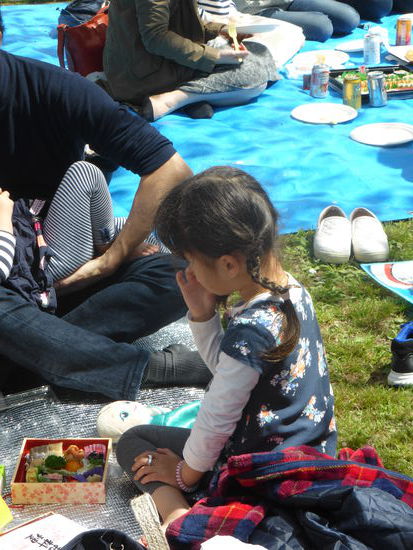 fast jeder hat seine Essschachtel