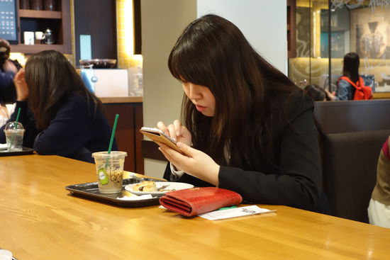 auch in Japan wird später Probleme mit den Halswirbeln geben