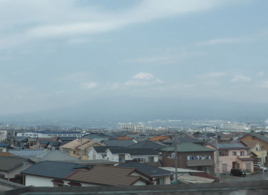 in der Bildmitte kann man ihn erahnen, den Fuji