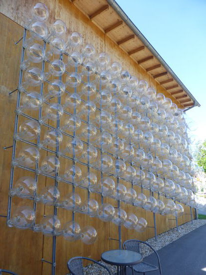 Glaskolben am Museumseingang