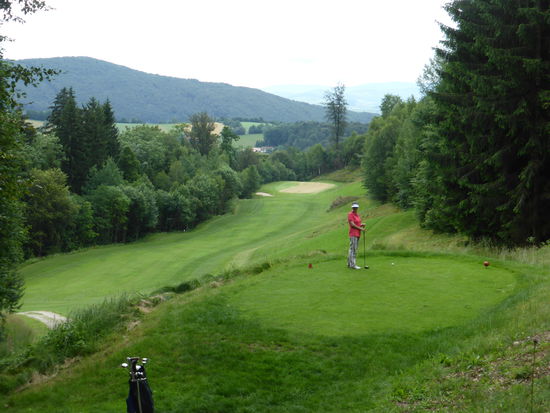 die Vorgabe für die Damen erheblich günstiger