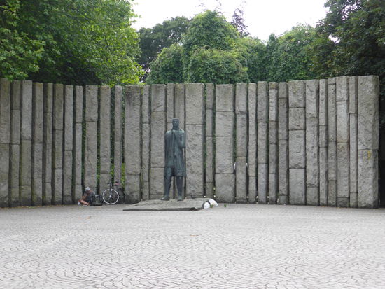 Theobald Wolfe Monument