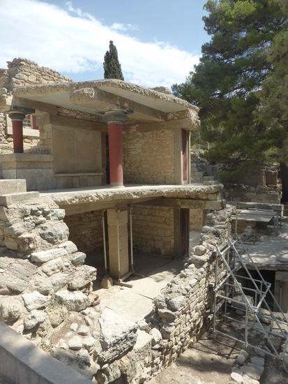 Am Südhaus (6) wird noch kräftig restauriert und rekonstruiert.