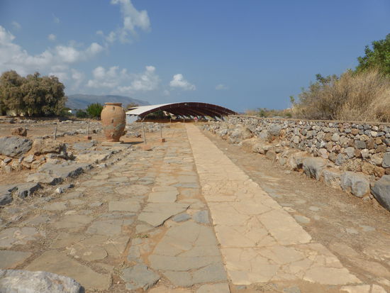 zu den neueren Ausgrabungen der Stadtviertel MU, Zone A und B