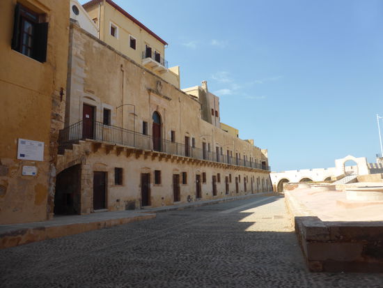 im eigentlichen Fort