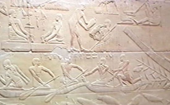 Doch im Inneren der Gräber finden sich noch detailliertere Darstellungen, die z.T sogar noch farbig sind