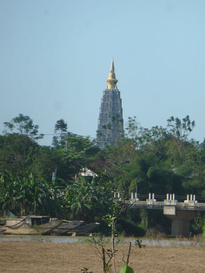 Turm der Huyen Khong Pagode