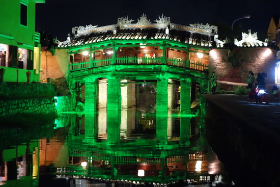 Endstation: japanische Brücke