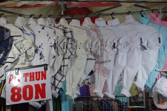 interessante Präsentation von Hemden