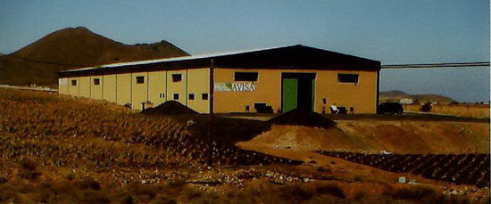 Fabrikationshalle - (aus dem Firmenprospekt)