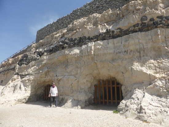 alte Kalköfen am Strand