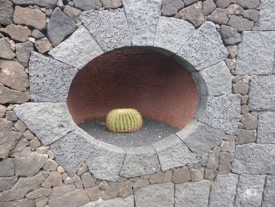 nach seinen Plänen wurde der gesamte Kakteengarten gestaltet