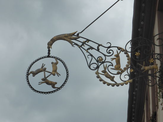 Das Drei-Hasen-Motiv (Restaurant) kenne ich bereits aus Soest.