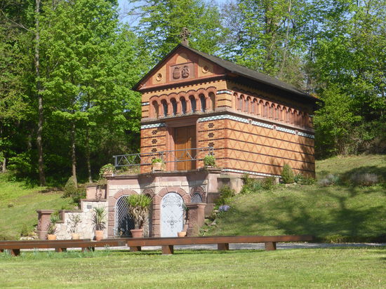 Saroltakapelle im Park der Familie von Gemmingen-Hornberg