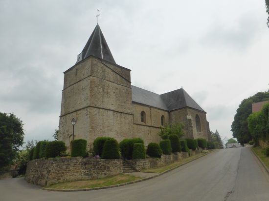Église Saint-Martin - 49° 52′ 53″ N / 04° 15′ 52″ O