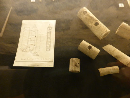 noch nie gesehen: ein Scharnier aus Knochen