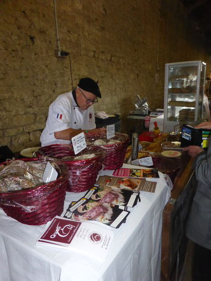 wenn's was zu probieren gibt, sind wir dabei - Champus, Wurst oder Käse ....