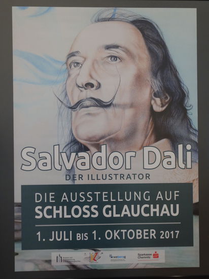 Dali zählt zu den bekanntesten und erfolgreichsten Künstlern des 20. Jahrhunderts. Er war eng verbunden mit den „Traumwelten" von Sigmund Freud, gilt als Hauptvertreter der surrealistischen Kunst und Erfinder der paranoiden-kritischen Methode in der bildenden Kunst.