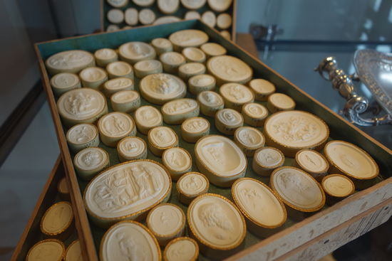 noch nie gesehen: Daktyliothek - Sammlung geschnittener Steine (Gemmen), besonders antiker