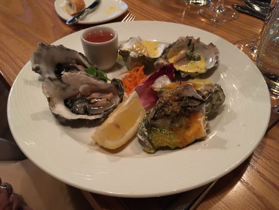 Ulrike: Austern überbacken auf drei versch. Arten,