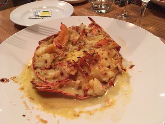 die Damen: Hummer Thermidor