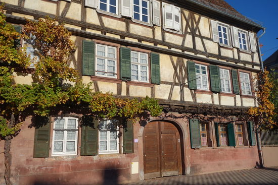 zur alten Krone - Patrizierhaus(1491), Gaststätte bis 1603, Ende des 18.Jh. im Besitz der Bartholdi. (heute als maison Schaaf gekenzeichnet)