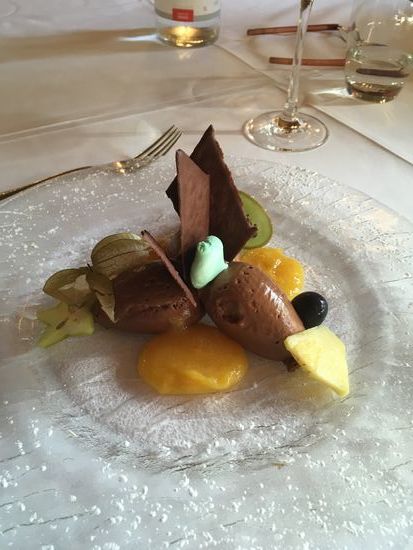 Schokoladen Mousse mit Orangen Sauce (b)