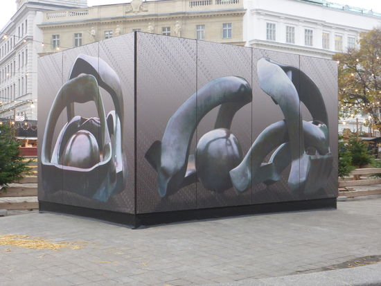 noch einmal am 'verhinderten' Henry Moore vorbei