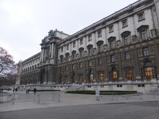 Rückseite der Neuen Burg