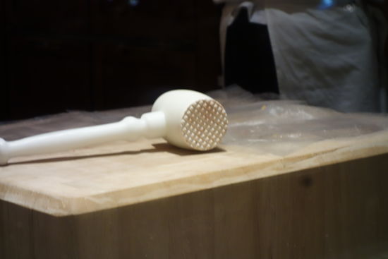 Zuerst wird kräftigst geklopft