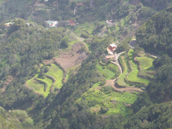 aber in den Tälern wird in Terrassen auch Landwirtschaft betrieben