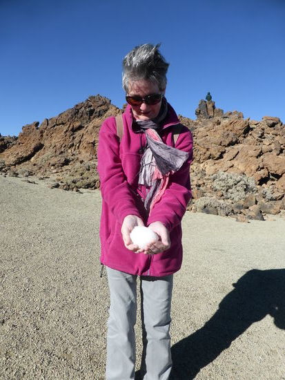 an sonnengeschützten Stellen hält sich auch da Eis noch