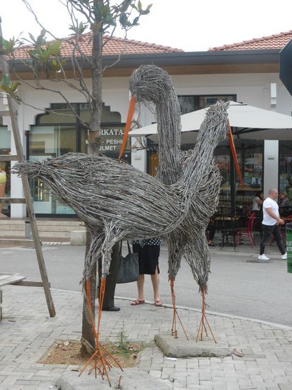 was es mit den überall auftauchenden Störchen auf sich hat, konnten wir nicht eruieren