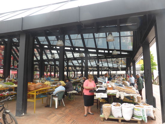 Gemüse- und Obstsortiment wie überall