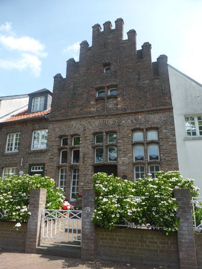 spätgotisches Giebelhaus - Grabenstr. 66