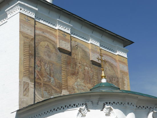 das Tryptichon zeigt die Christianisierung der burjatischen Ureinwohner