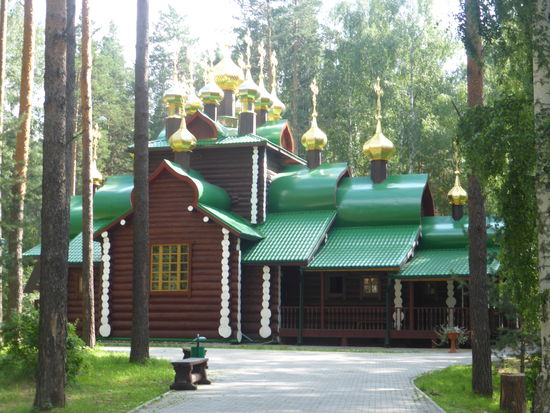 die Holzkirchen sind phänomenal, eigentlich darf innen nicht fotografieren
