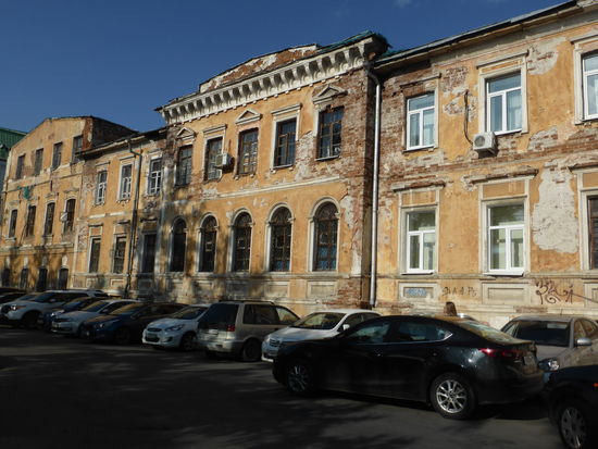 unrestaurierte Fassaden