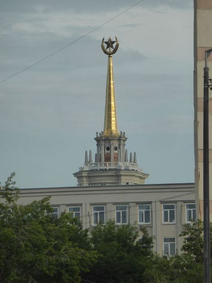 meine Frau Ulrike befürchtet schon wieder, dass die Zeit zu knapp wird und wir zu spät kommen könnten ! Da es wieder Büffet gibt, wäre auch das nicht so schlimm gewesen.