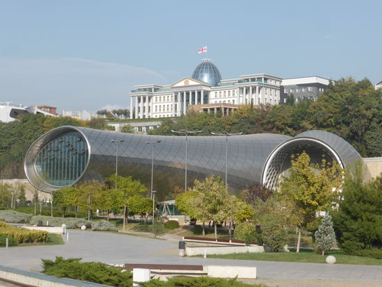 Konzerthalle und Präsidentenpalast