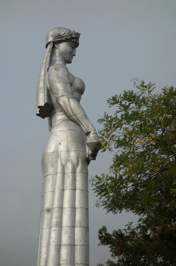 Denkmal „Mutter Georgiens"