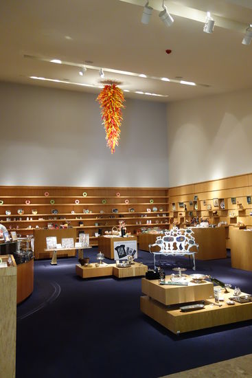 auch ein Blick in den Museumsshop lohnt sich