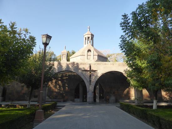 Taufkapelle in modener Architektur