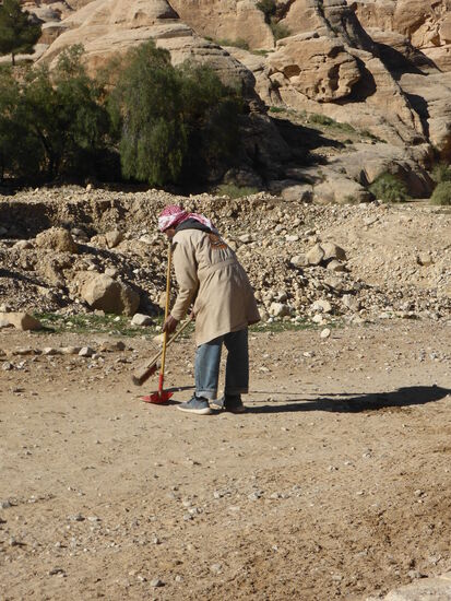 der rege Pferdeverkehr macht  'Entsorgungen' notwendig