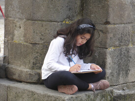 beim näheren Hinsehen wird nicht klar, welchen Auftrag die Mädchen hatten