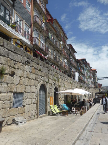 in einem dieser Rundblögen befand sich wohl damals unser Restaurant