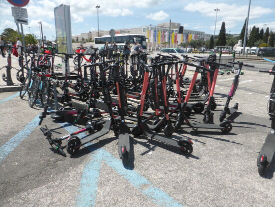 Blick in die Zukunft: Chaos mit e-Miet-Rollern