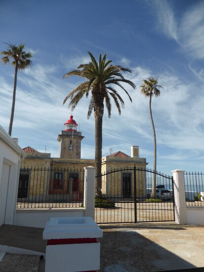 ebenso gibt es an den exponiertten Stellen immer Leuchttürme