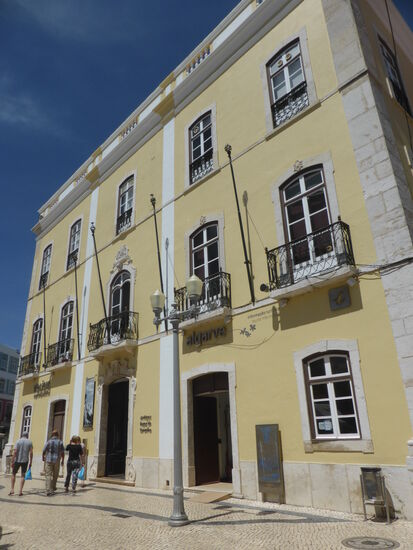 Rathaus an der Praca de Gil Eanes